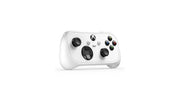 Xbox Nano Controller vista frontal en ángulo derecho